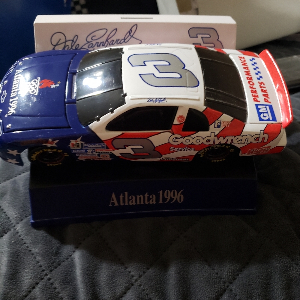 Dale Earnhardt 1:24 #3 Nascar/Bank